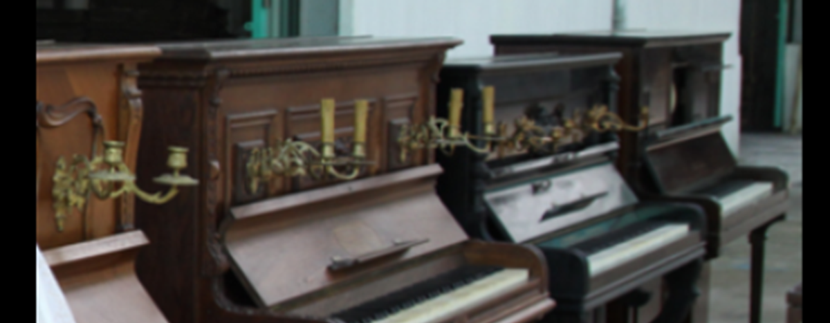 Duy Nguyên -  Chuyên Đàn Piano Cơ Cổ Điển - Cổ Xưa